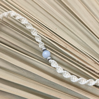 Bransoletka makramowa z błękitnym agatem