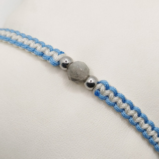 Bransoletka makramowa z labradorytem